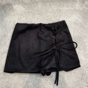 Black suede lace-up skort 🖤